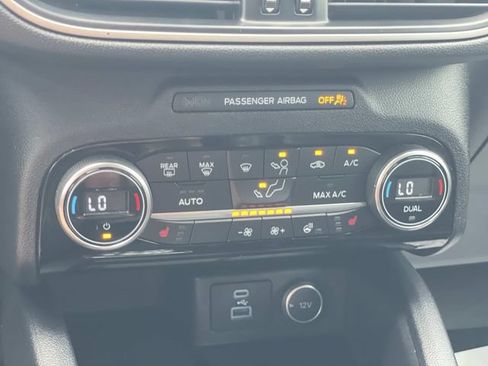 Used 2021 Ford Escape SEL w/ Technology Package AWD/4WD image 28