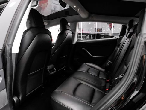 Used 2019 Tesla Model 3 Standard Range RWD image 42
