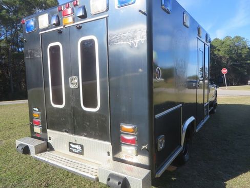 Used 2001 Ford F450 2WD Crew Cab Super Duty image 6
