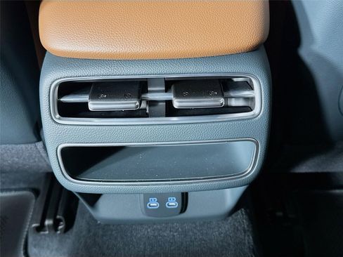 New 2026 Genesis GV70 2.5T Advanced w/ G1 Accessory Package AWD/4WD image 27