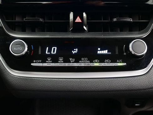 Used 2024 Toyota Corolla LE FWD image 19