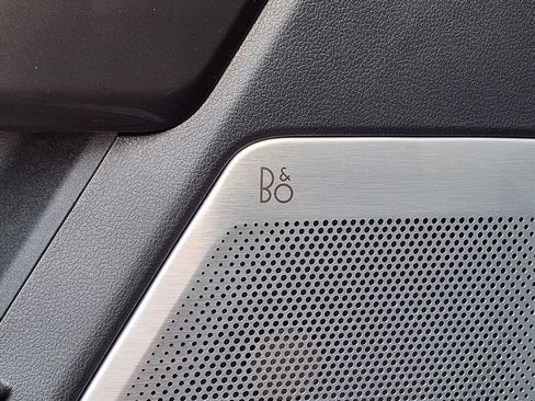 Used 2023 Ford F150 Lariat w/ Equipment Group 502A High image 30