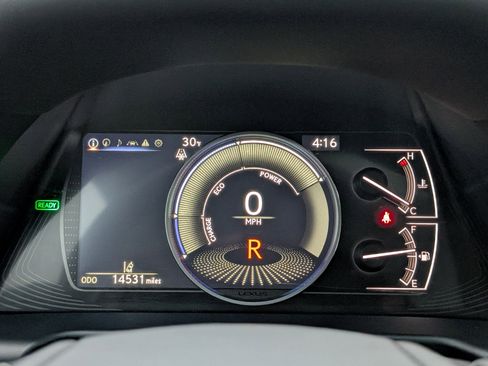 Certified 2025 Lexus ES 300h w/ Premium Package image 29