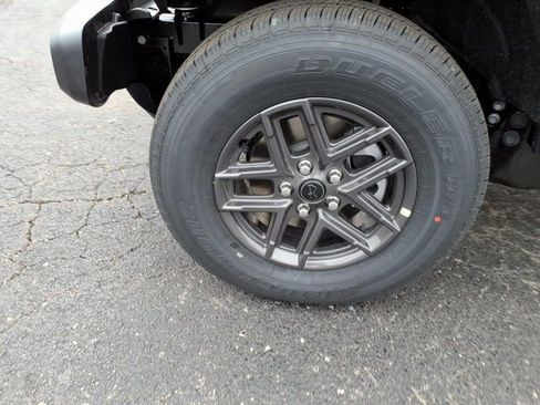 New 2026 Jeep Gladiator Sport image 6