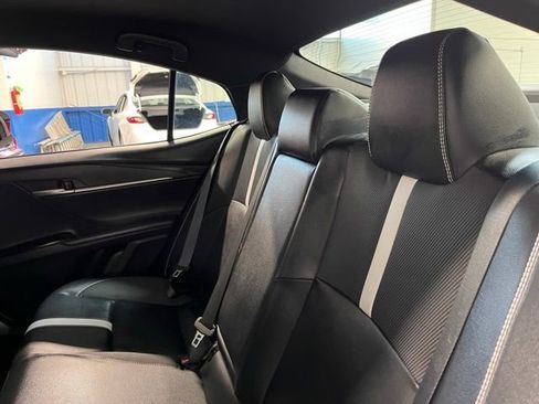 Used 2025 Toyota Camry SE image 18