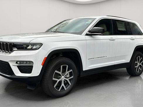 New 2025 Jeep Grand Cherokee Limited w/ Luxury Tech Group II AWD/4WD image 10