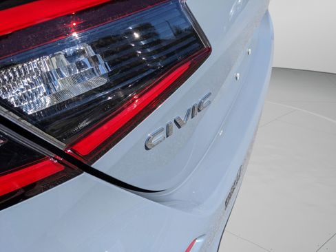 Used 2023 Honda Civic Sport Touring image 39