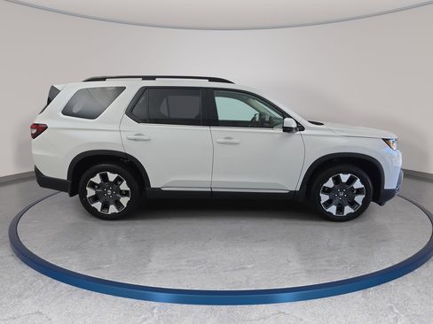 New 2026 Honda Pilot Elite image 4