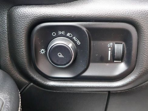 Used 2022 RAM 2500 Big Horn AWD/4WD image 17