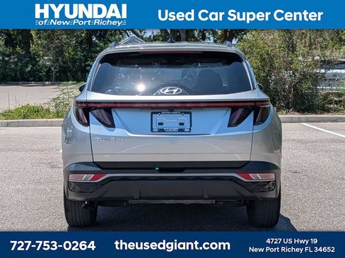 Certified 2024 Hyundai Tucson SEL w/ Convenience Package FWD image 4