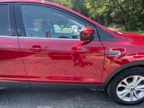 Used 2017 Ford Escape SE AWD/4WD image 11