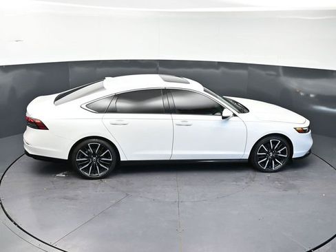 Used 2024 Honda Accord Touring image 26