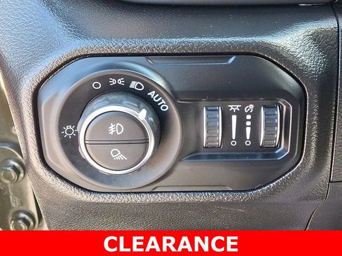 Used 2022 Jeep Gladiator Sport AWD/4WD image 25