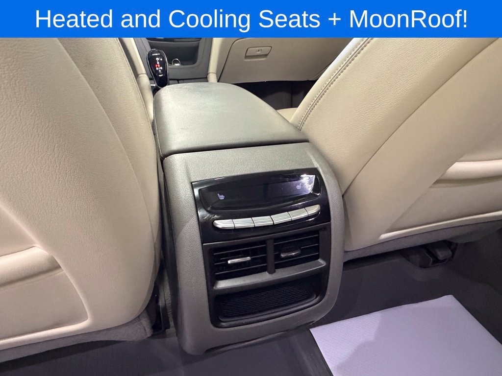 Used 2020 Cadillac XT5 Premium Luxury FWD image 18