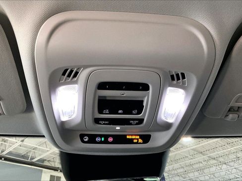 New 2026 Buick Envision Avenir AWD/4WD image 19