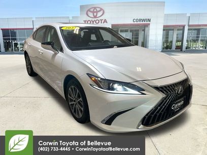 Used 2022 Lexus ES 250