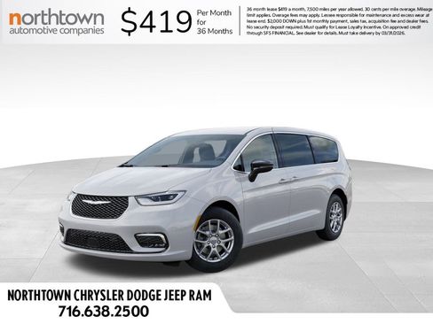 New 2026 Chrysler Pacifica Select image 1