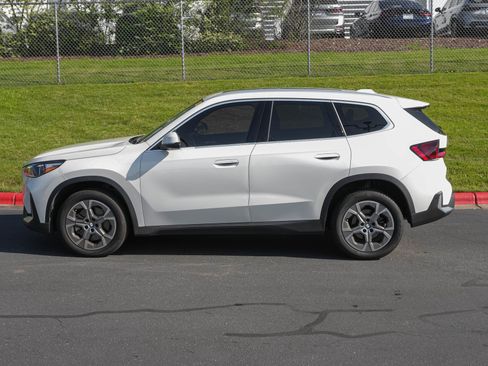 Used 2023 BMW X1 xDrive28i w/ Convenience Package AWD/4WD image 6