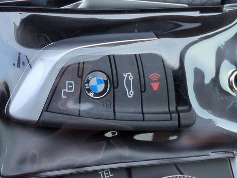 New 2026 BMW 330i xDrive Sedan w/ Premium Package AWD/4WD image 37
