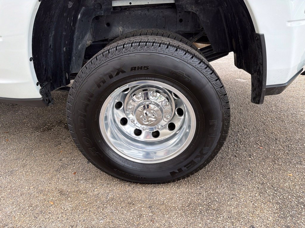 Used 2025 RAM 3500 Big Horn AWD/4WD image 21