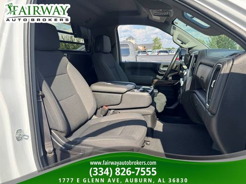 Used 2022 GMC Sierra 3500 SLE w/ SLE Convenience Package AWD/4WD image 11
