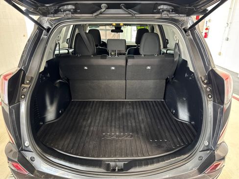 Used 2018 Toyota RAV4 LE w/ All Weather Liner Package FWD image 12