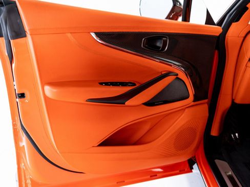 Used 2025 Aston Martin DBX 707 image 11