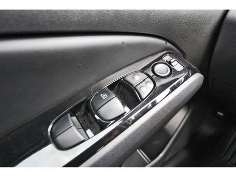 Used 2024 Nissan Altima 2.5 SR image 15