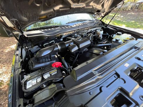 Used 2019 Ford F250 XLT AWD/4WD image 10