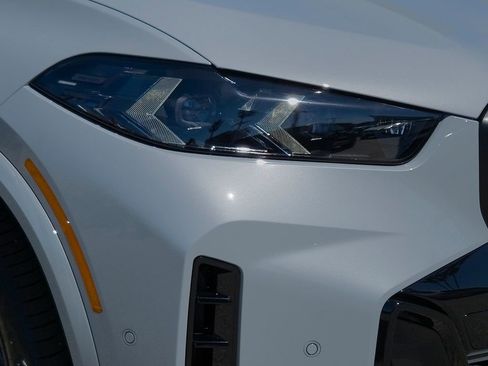 New 2026 BMW X5 sDrive40i w/ M Sport Package image 5