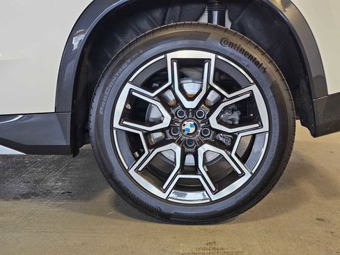 Certified 2025 BMW X1 xDrive28i w/ Convenience Package AWD/4WD image 8
