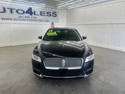 Used 2017 Lincoln Continental Reserve w/ Technology Package image 2