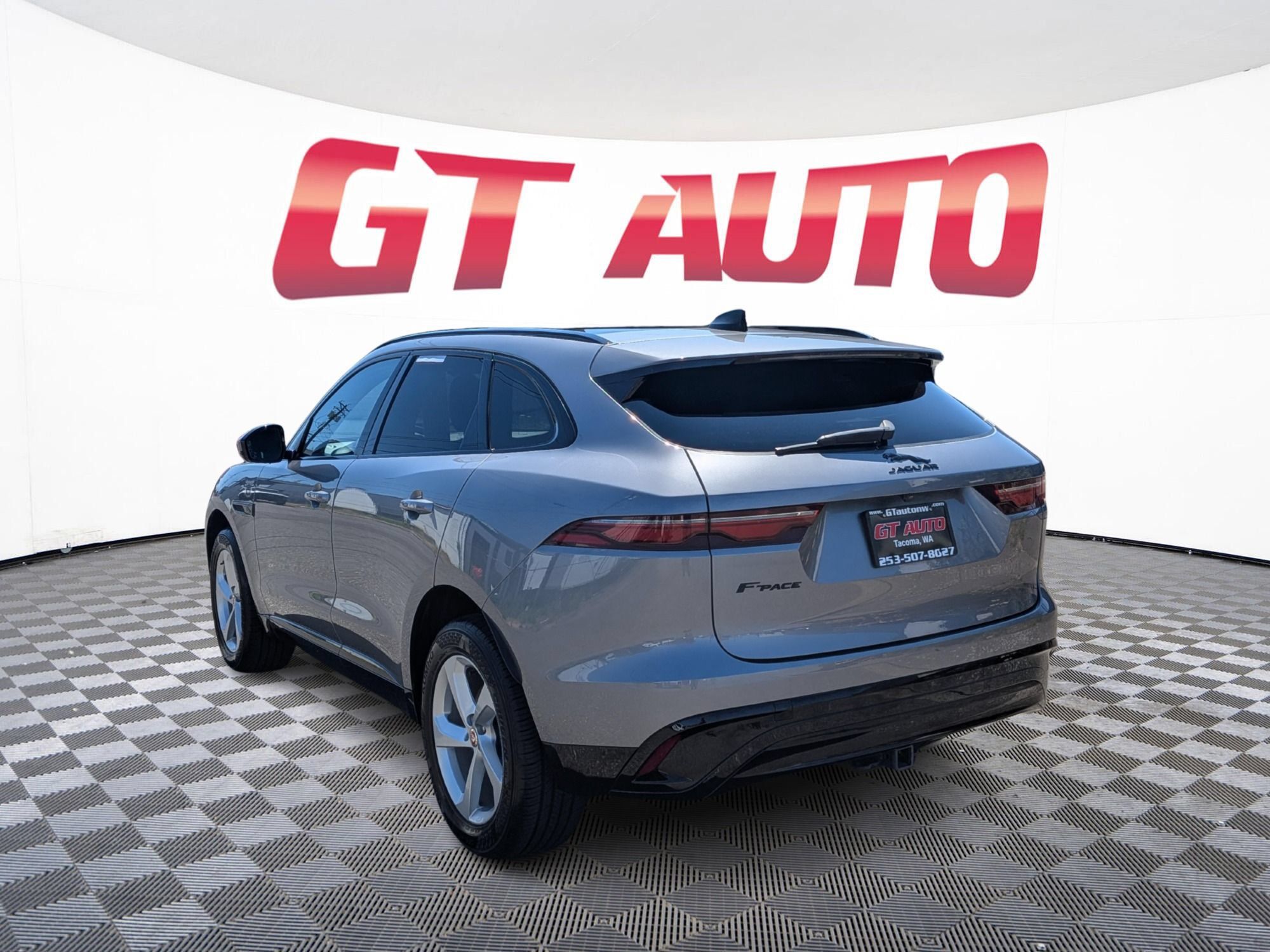Used 2023 Jaguar F-PACE S AWD/4WD image 3