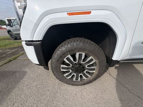 New 2026 GMC Sierra 2500 Denali Ultimate AWD/4WD image 10