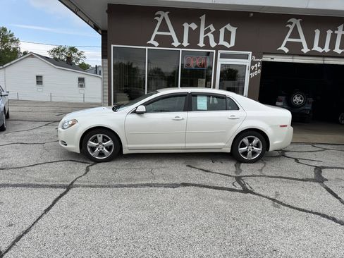Used 2011 Chevrolet Malibu LT w/ White Diamond Premium Package FWD image 6