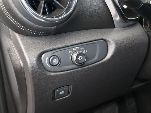 Used 2024 Chevrolet Blazer LT image 15