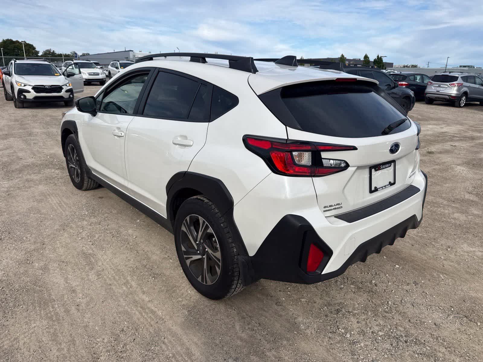 Used 2025 Subaru Crosstrek 2.5i Premium AWD/4WD image 2