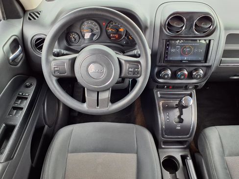 Used 2015 Jeep Patriot Sport w/ Power Value Group image 4