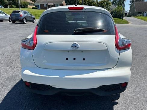 Used 2016 Nissan Juke S image 11