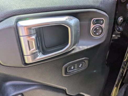 Used 2020 Jeep Wrangler Unlimited Sport S AWD/4WD image 13