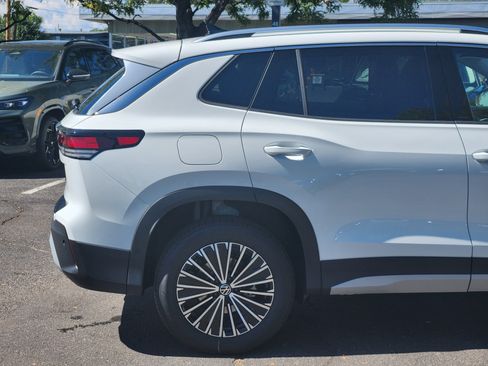 New 2025 Volkswagen Tiguan S image 6