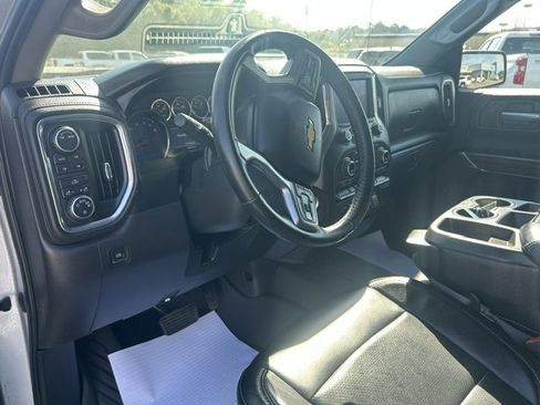 Used 2021 Chevrolet Silverado 1500 LT AWD/4WD image 15