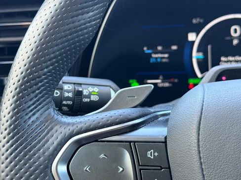 Certified 2025 Lexus TX 500h AWD image 34