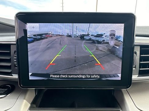 New 2024 Ford Explorer XLT w/ Equipment Group 202A AWD/4WD image 32