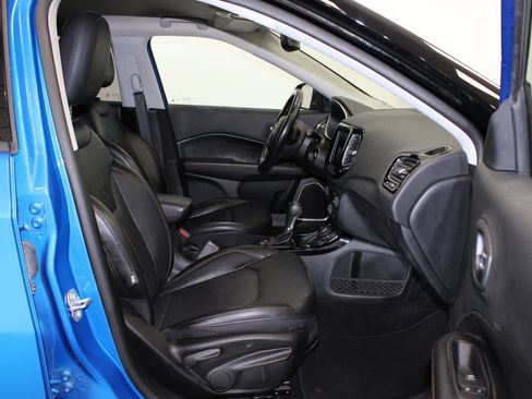 Used 2020 Jeep Compass Limited AWD/4WD image 11