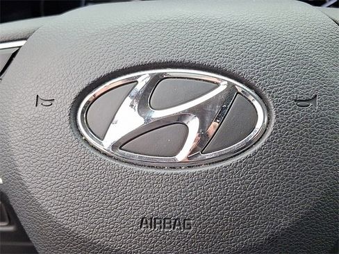 Used 2020 Hyundai Palisade SE image 25