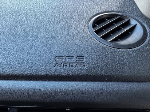 Used 2019 Honda HR-V LX image 28