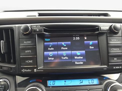 Used 2018 Toyota RAV4 XLE FWD image 21