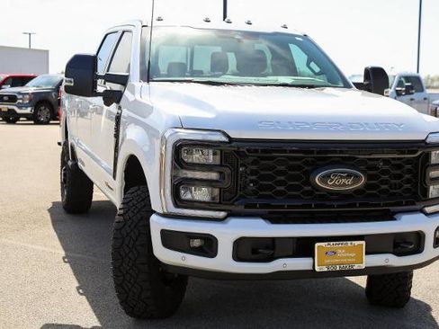 Certified 2025 Ford F350 Lariat w/ Lariat Ultimate Package AWD/4WD image 5