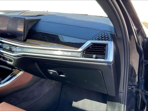 Used 2025 BMW X5 xDrive50e image 13